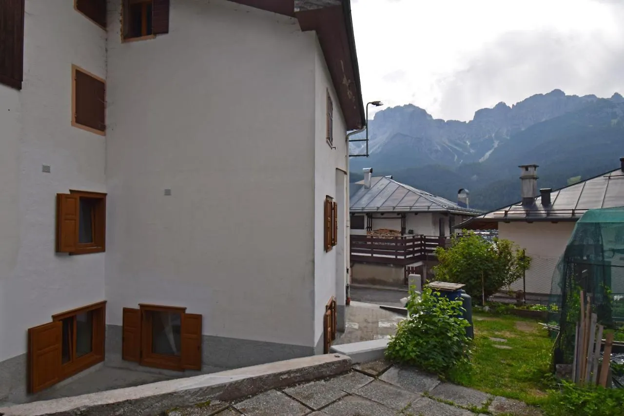 Design Residence Nellere II Padola 0*,  Italy